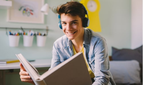 15 Gift Ideas That Any Teen Will Love reading